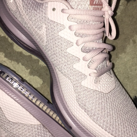 new woman’s Nike zoom all out 3m running sneakers - Picture 5 of 6